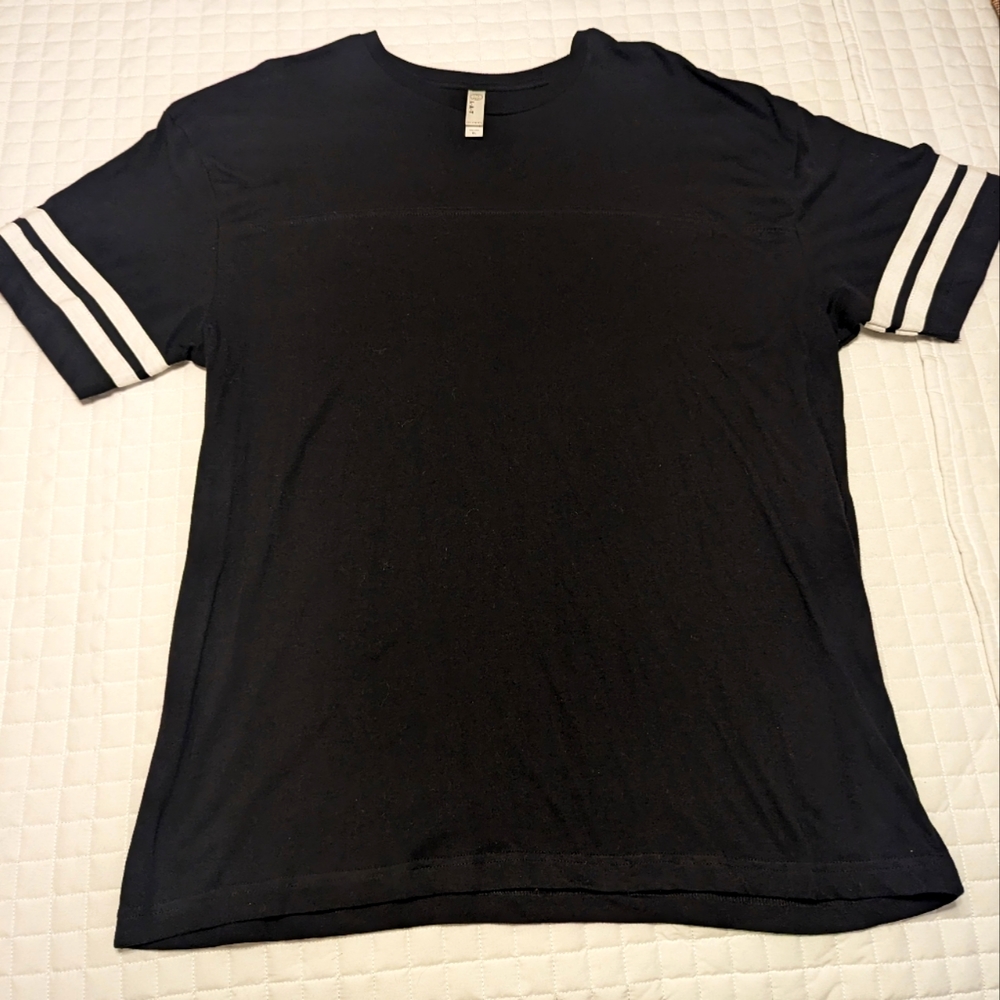 L. A. T apparel. XL, Black